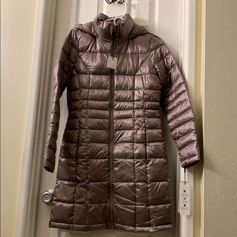 Packable down hooded long jacket